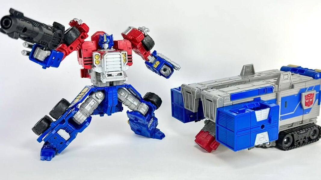 Transformers armada deals optimus prime toy